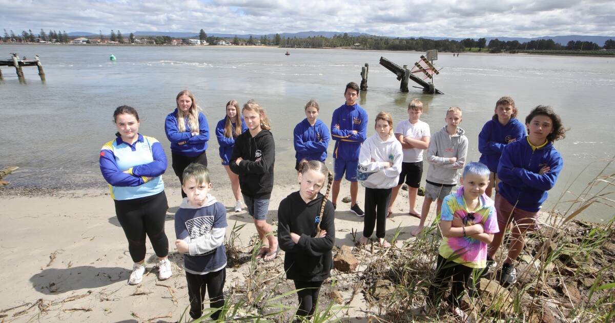 Windang jetties collapse as Council, state government pass the buck