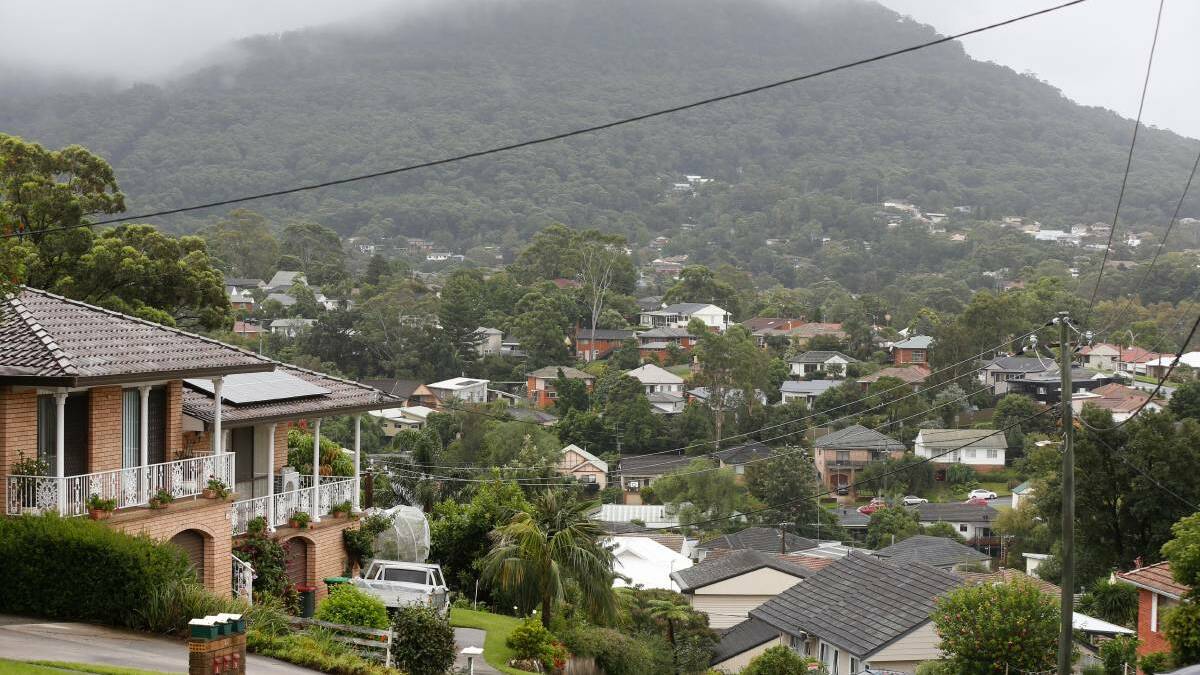 Value of Illawarra homes decline for first time in two years: new data
