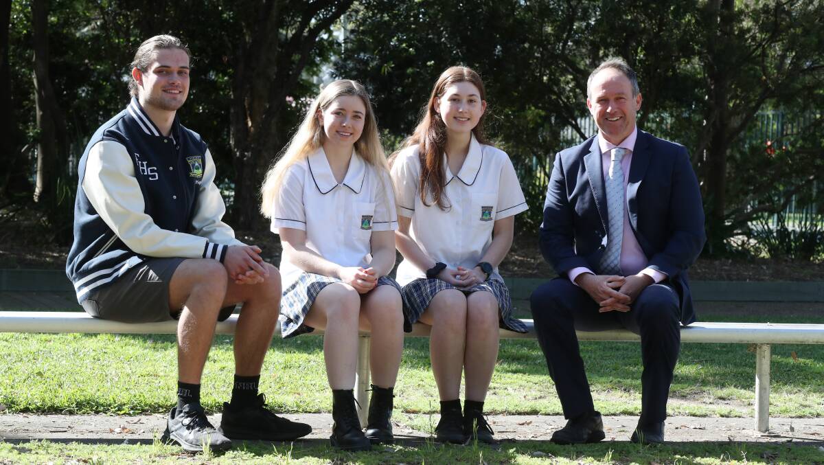 Figtree High School HSC students Hugo Kutassy, Madison Newman and Mackenzie Thew with principal Daniel Ovens. Picture by Robert Peet