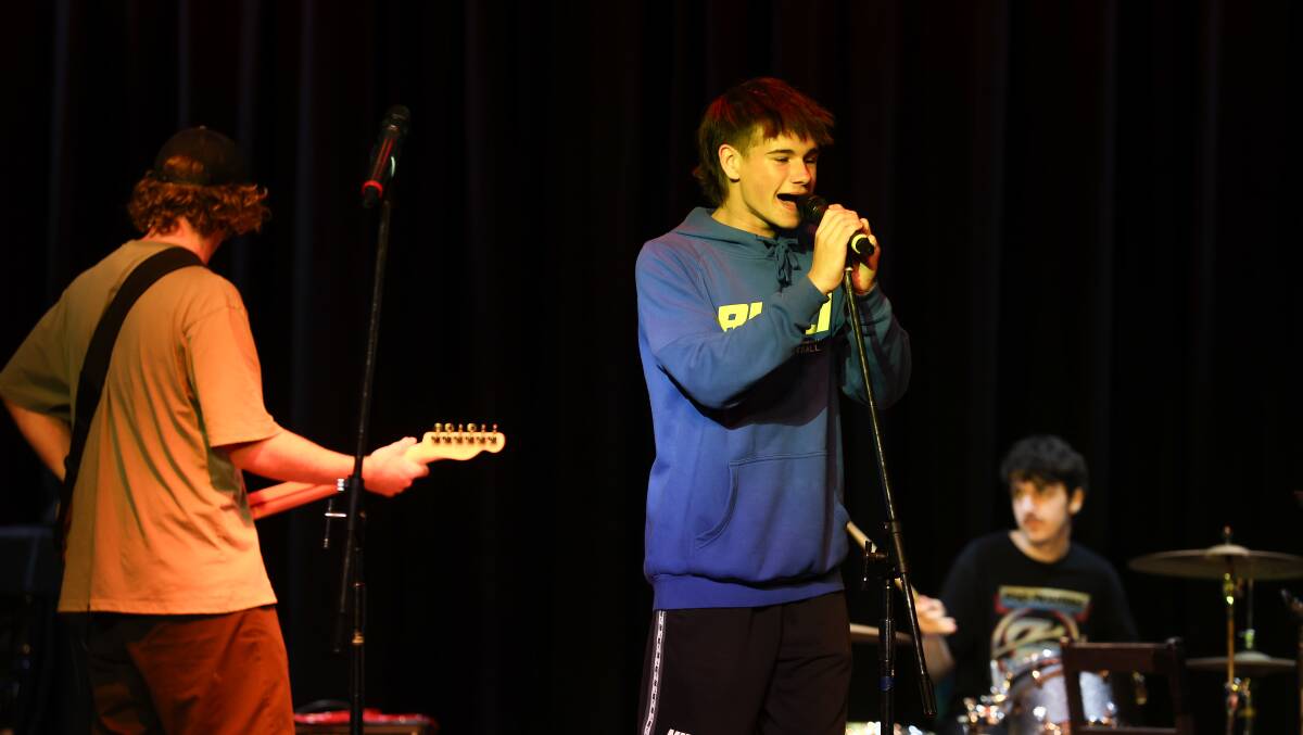 Bulli High School student Jesse Blanch rehearses for the school's '80s concert. Picture by Adam McLean