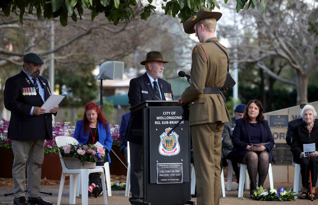 John Sperring, President, City of Wollongong RSL Sub-Branch addressed the crowd at the VP day service in Wollongong on August 15, 2023. Picture by Sylvia Liber