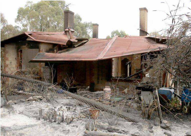 A Facebook group of tradies willing to help bushfire victims now has almost 9000 members.