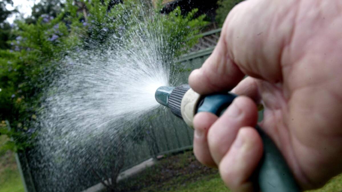 Tougher water restrictions to kick in for Illawarra, Sydney