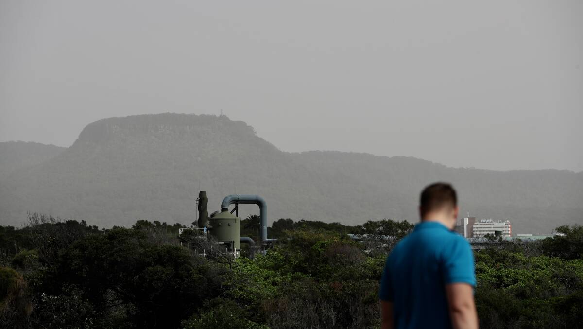 Dust blanketed much of the Illawarra Thursday morning. Picture: Adam McLean