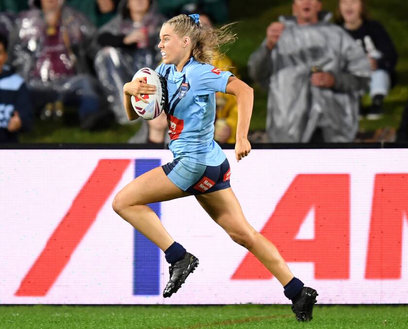 Stingrays' Teagan Berry on her way to scoring a try for the NSW under 19s team earlier this year. Photo: NRL Photos