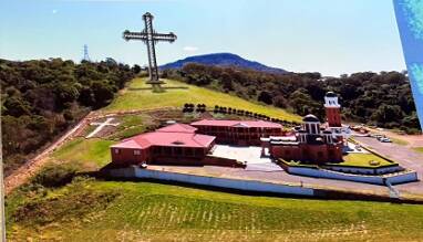 A 32.5-metre cross proposed for the hills overlooking Kembla Grange has been knocked back.