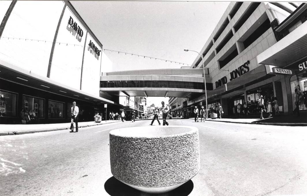 Flashback: The Wollongong CBD back in the days when there was a road rather than a mall. 