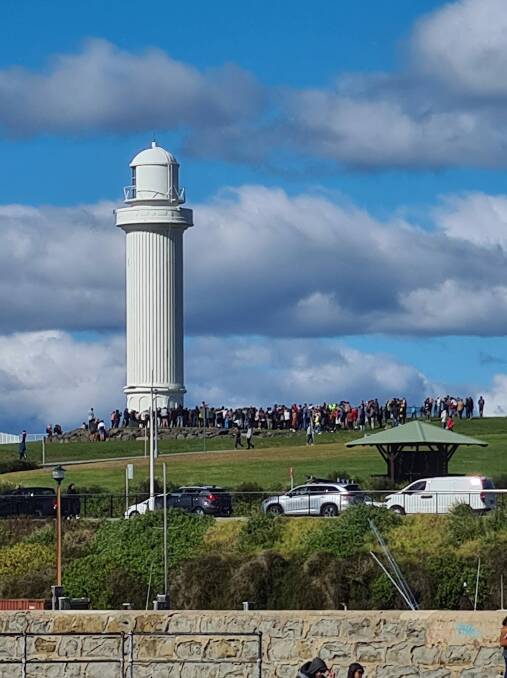 Anti-lockdown protesters at Wollongong's Flagstaff Hill