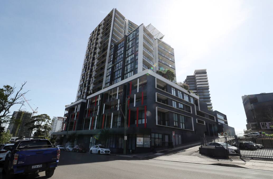 Skye Wollongong, a three-year-old apartment complex in Railway Parade, has been ordered by the NSW Building Commissioner to fix a raft of "defects". Picture by Robert Peet