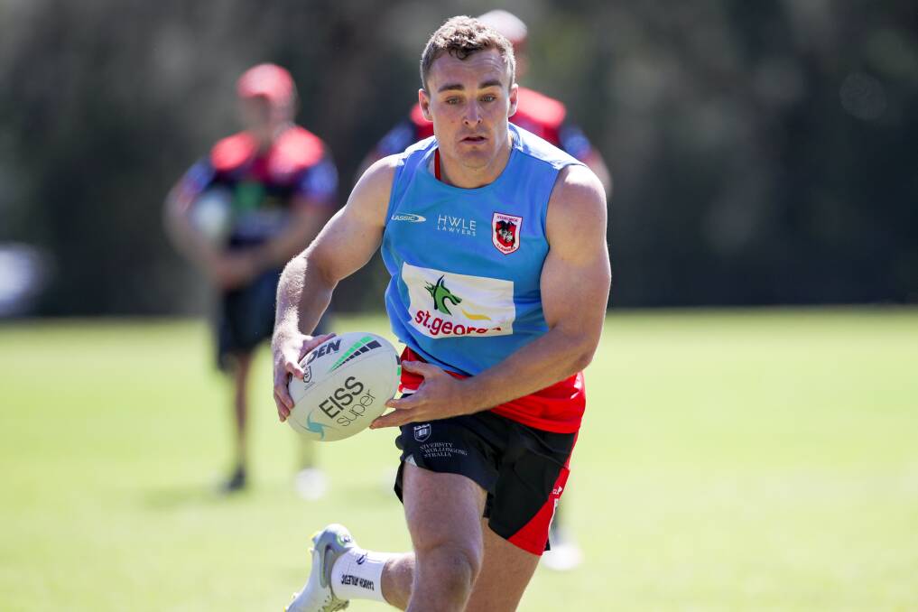 Hooker Jacob Liddle runs the ball forward during a recent training session at the University of Wollongong campus. Picture by Adam McLean