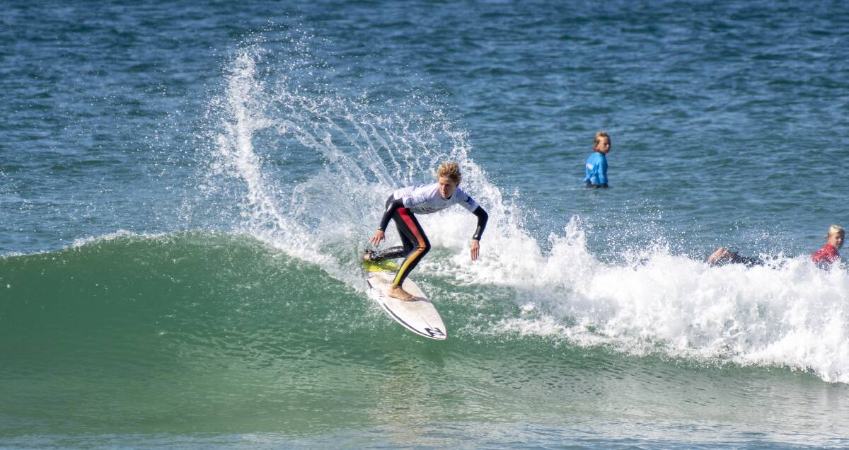 Port Kembla's Samuel Lowe continued his red-hot form at the 2020 NSW Grommet Titles on Saturday. Picture: Ethan Smith/Surfing NSW