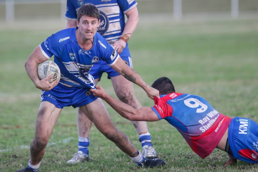 IN FOCUS: Thirroul's Wayne Bremner looks to brush off a Wests opponent on Saturday. Picture: Adam McLean