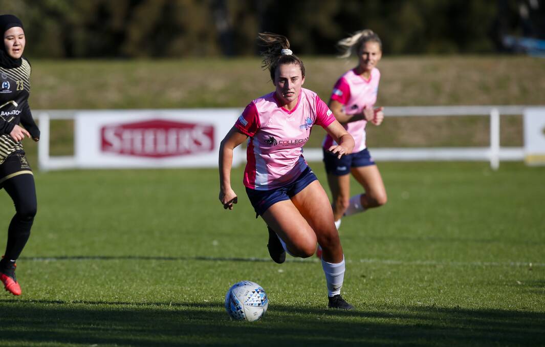 MOVING FORWARD: Stingrays player Bronte Trew. Picture: Anna Warr