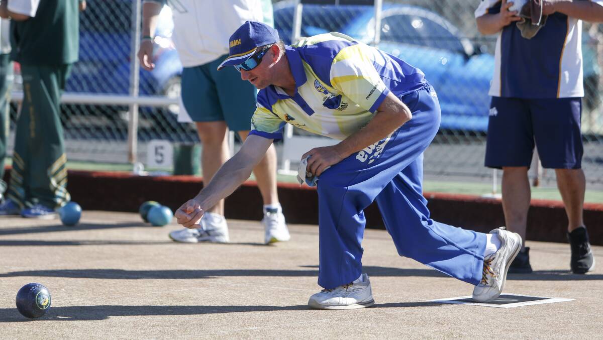 Roll: Kiama's Geoff McIntyre will play in the State Over-40s Pairs qualifier at Club Nowra on Saturday.