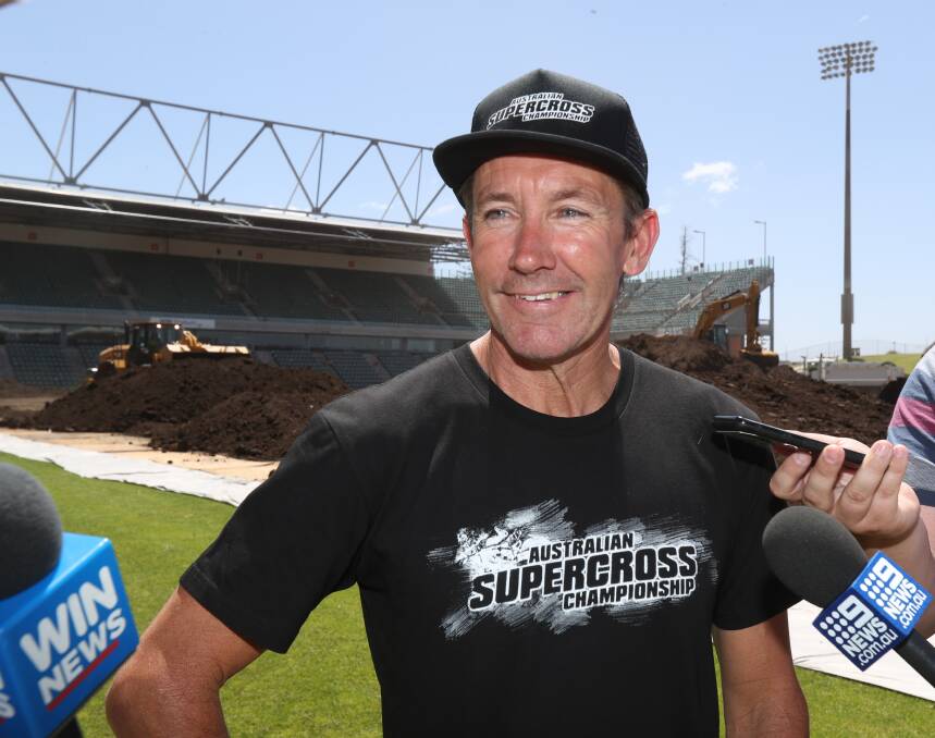 Troy Bayliss fronts the media at WIN Stadium on Friday. Picture: Robert Peet