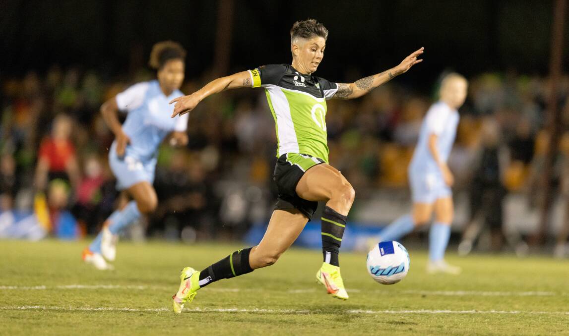 MOVING FORWARD: Michelle Heyman has signed a new two-year contract with Canberra United. Picture: Sitthixay Ditthavong