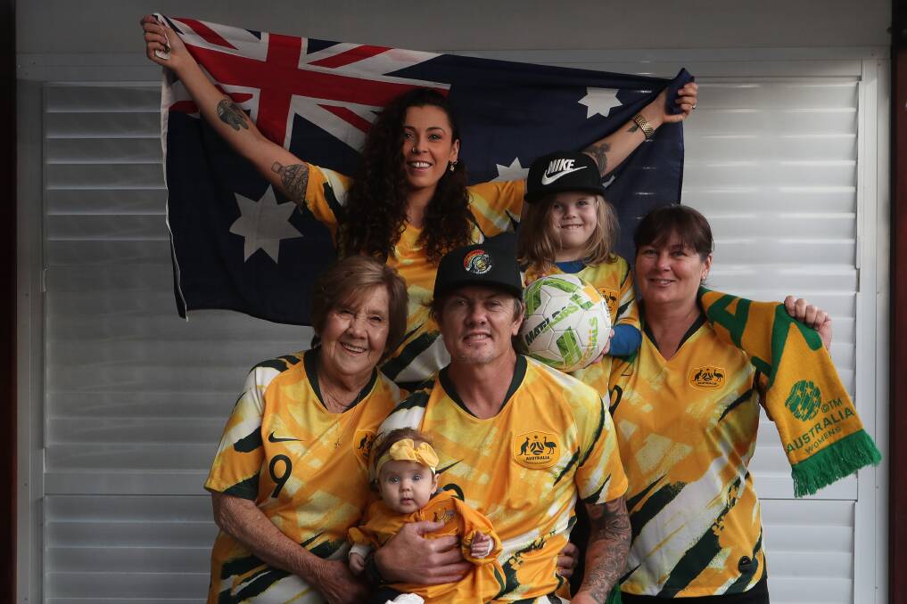 SUPPORT CREW: Caitlin Foord's family can't wait to see the Matildas star represent Australia at the 2023 Women's World Cup. (Front); June, baby Winter, Shaun and Simone (back); Jamie and Channel. Picture: Sylvia Liber