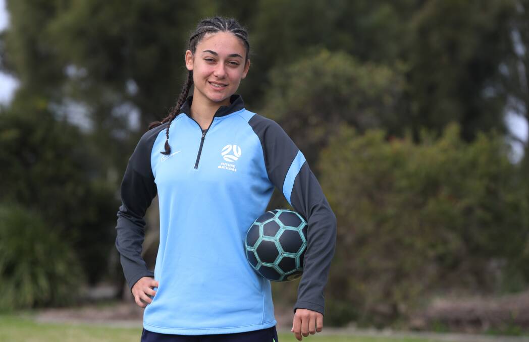 Shellharbour's Jynaya Dos Santos is enjoying a rapid rise in Australian women's football, making her A-Leagues debut this season for Sydney FC. Picture by Robert Peet