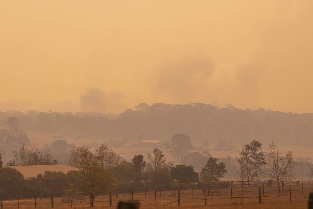 Eerie scenes around Orangeville and the Green Wattle Creek bushfires. Picture: Simon Bennett