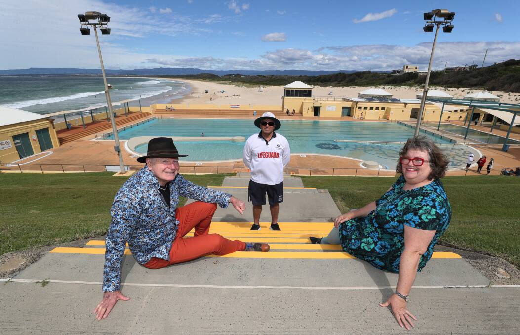 Poolside: Lord Mayor Gordon Bradbery and councillor Ann Martin welcome the new pool booking system. Picture: Robert Peet