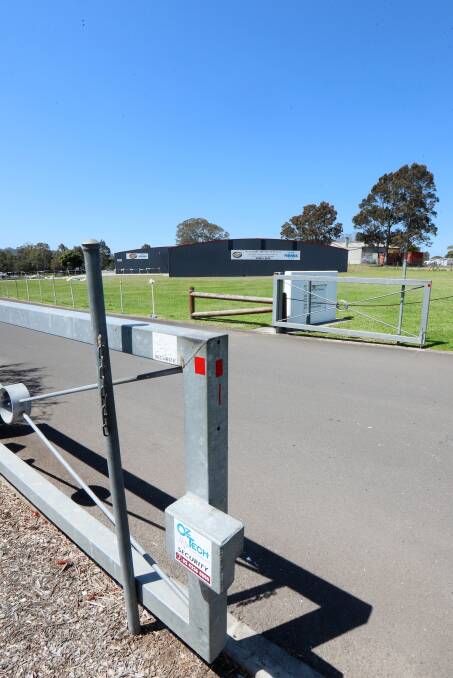 The president of the Kembla Joggers Club was told the device was found on locked mechaism of the park's entry gate. Picture: Sylvia Liber