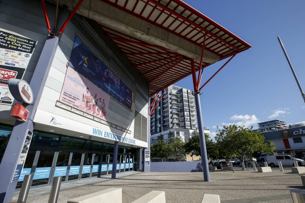 Renewed push: Wollongong MP Paul Scully has obtained government documents revealing sports ministers have ignored strong community and stakeholder support for an refurbishment of the WEC. Picture: Anna Warr