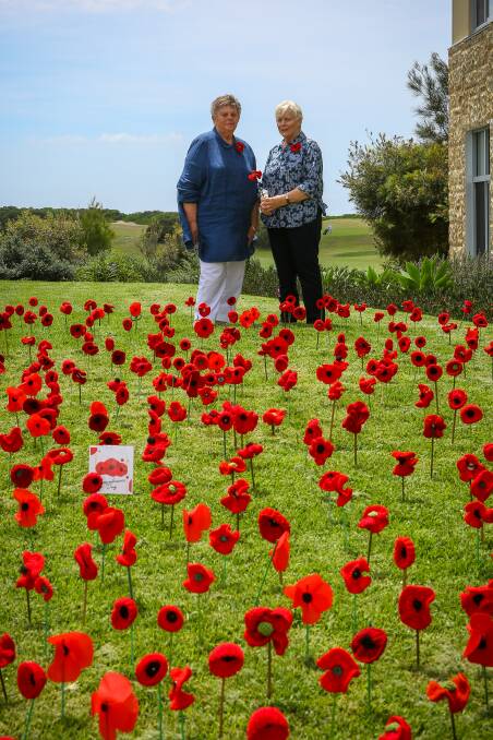 Tribute: Links Seaside poppy display coordinators Gail Inglis and Liz Peden asked residents to create 100 hand-knitted poppies in one month.