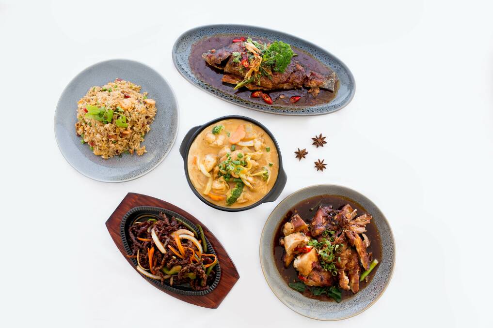 A range of delectable meals: From noodle soups and sizzling hot plates to seafood and fried noodles, it's a great meal out. Takeaways are available too.