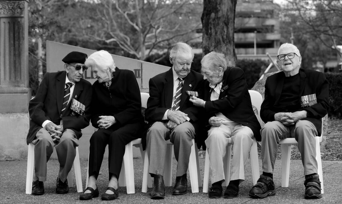 August 15: The last Illawarra local WWII veterans Fred Gregory, Irene Walker, John Boyd, Mona Parsons and Reg Wilding at the VP Day commemoration at Wollongong MacCabe Park. The veterans, aged between 99 and 101, were the VIP guests at the Wollongong service commemorating the end of the Second World War.