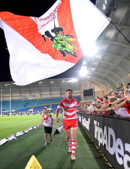 Farewell: Gareth Widdop thanks Dragons fans after Saturday night's victory.