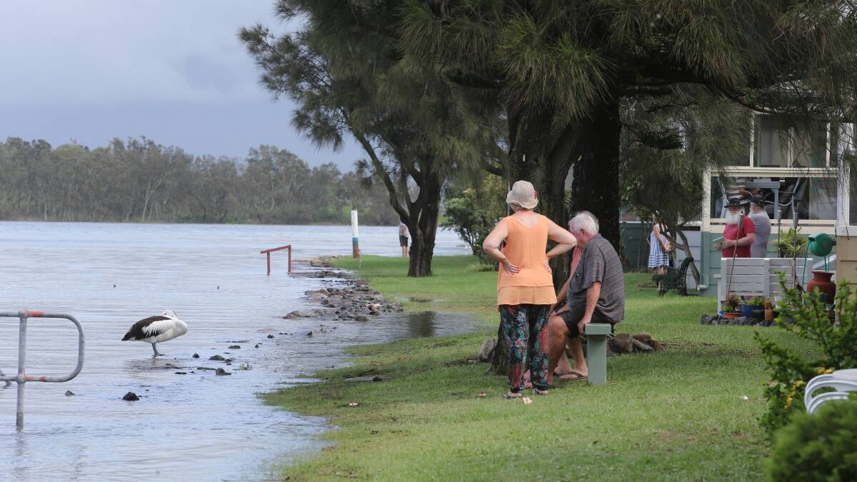 SES evacuation order 'no worries' for Lake Illawarra residents