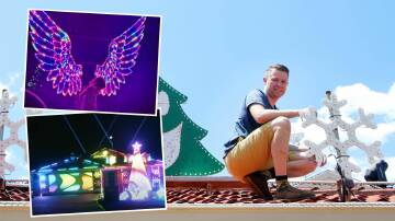 Fairy Meadow's jukebox Christmas house ready to switch on light display