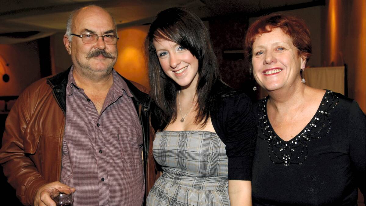 Charlie Habazin, Matika Habazin and Vicky King in 2009.