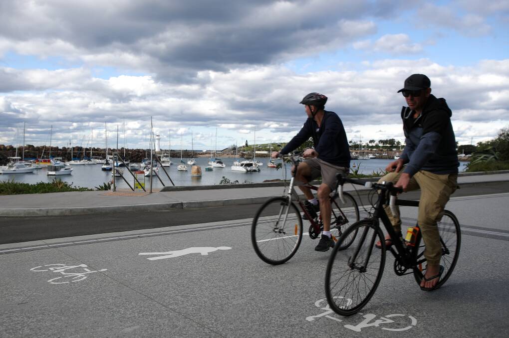 Cycling mecca: Wollongong City Council has outlined its plans to increase cycling participation and better link the coastal cycleways to residential areas, towns and the CBD. Picture: Adam McLean.