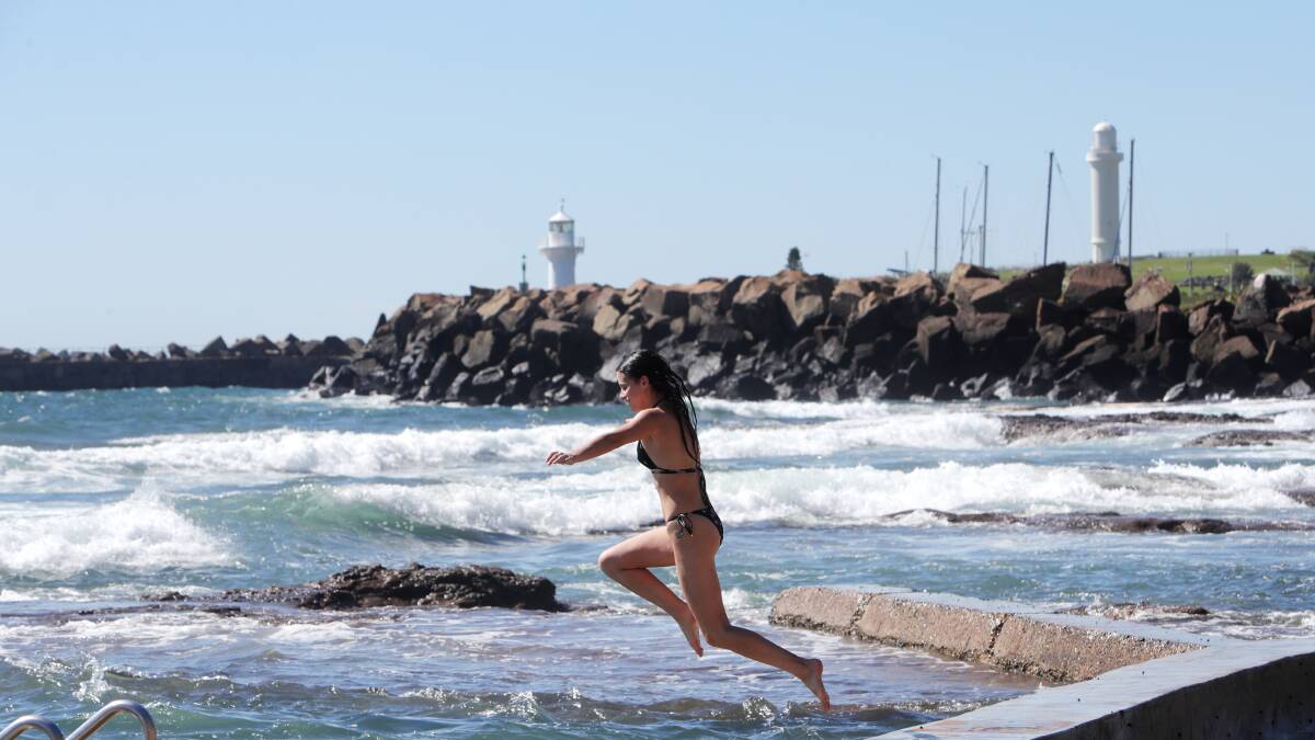 March heat record topples across a sweltering Wollongong