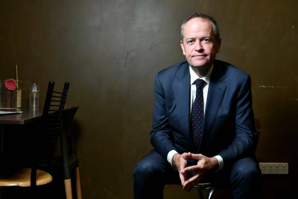 PORTRAIT OF A SLEEPING PILL: "Shorten had left the stage and people were filing out of the hall. I yawned like a lion and rubbed my eyes hard."