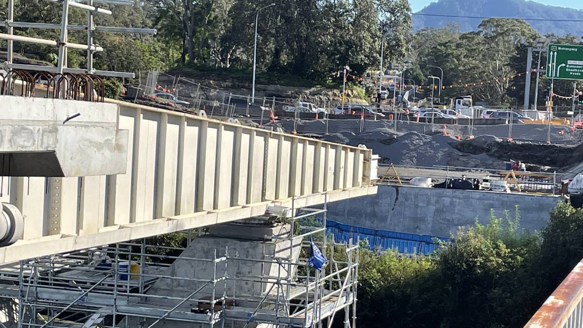 New $342m Nowra bridge edging closer to complete crossing