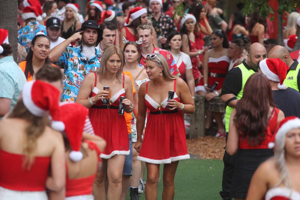 December 14, 2019, at the Santa Fest Pub Crawl for Charity at the North Wollongong Hotel. Picture by Robert Peet.