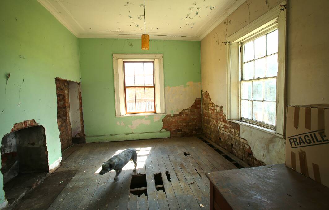 Flashback: What one of the rooms looked like when Harold Cosier and Jen Dixon bought Keera Vale in 2013. 