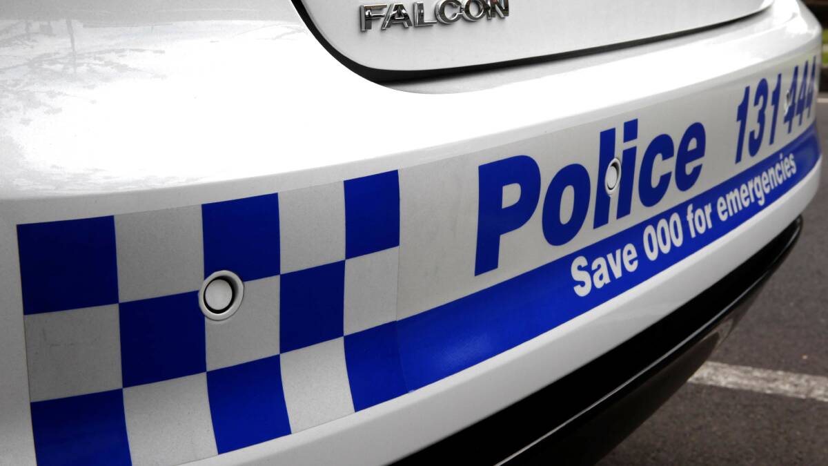 Wollongong man charged over stabbing at Sydney pub