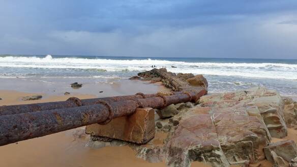 Council to remove ageing saltwater pipes at Thirroul beach