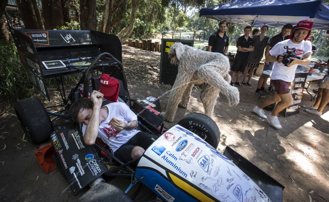 Triple J's Matt and Alex bring their O-Mazing Race to the University of Wollongong. Picture: Supplied