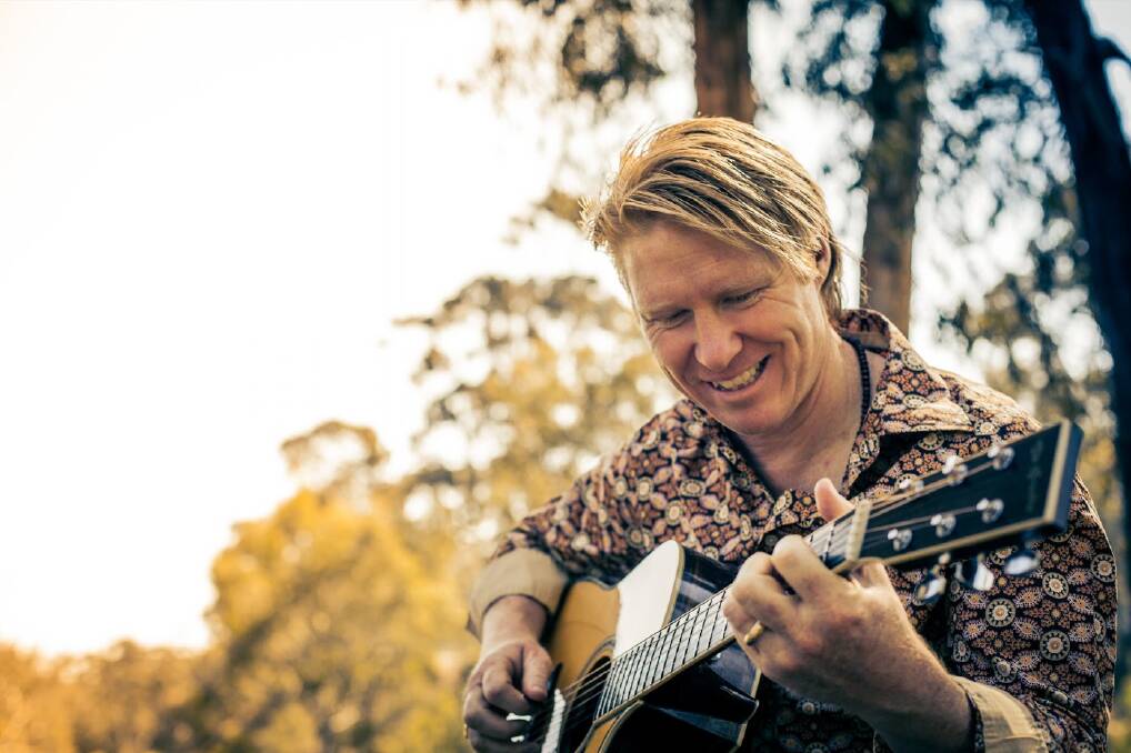 Helensburgh singer/songwriter Darren Coggan is one of the local performers at the 2019 Illawarra Folk Festival. Picture: Supplied