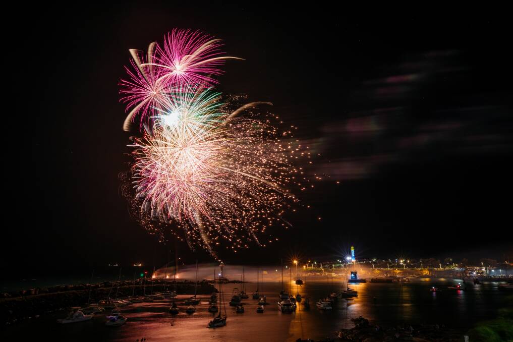 FLASHBACK:. Wollongong Harbour fireworks celebrations on New Year's Eve 2021. Picture: Wesley Lonergan