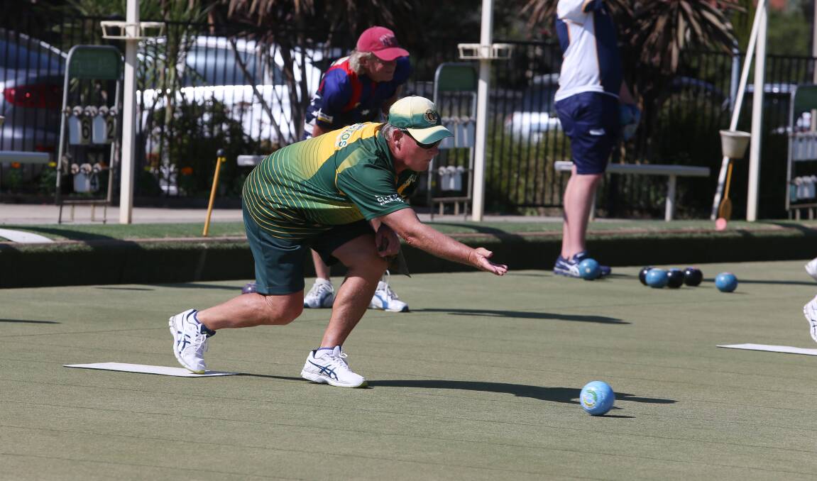 PICTURE CAPTION - Roll: Dapto Citizens Trevor Suckley is among a strong contingent of Illawarra bowlers to play in the Australian Open. Picture: Robert Peet