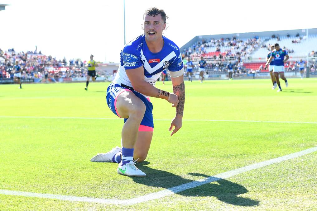 TOUGH NUT: Rookie centre Aaron Schoupp played six weeks with a torn rotator cuff to finish the season with the Bulldogs. Picture: Getty Images