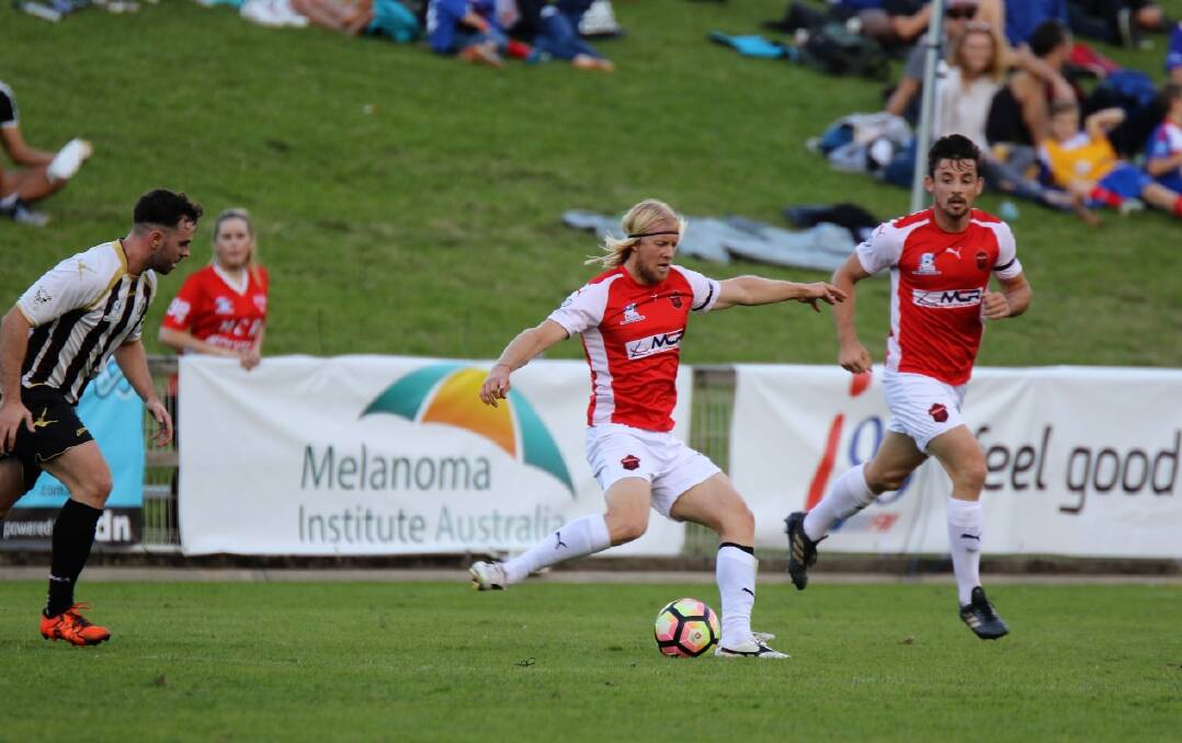VETERAN: Wolves midfielder Steve Hayes says confidence remains high in Wollongong despite two straight losses. Picture: Pedro Garcia