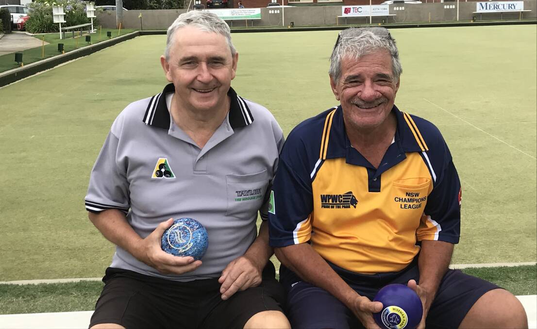 Ready: Peter Hughes and Robin Smith have between them played in an estimated 60
South Pacific Carnivals and are into the Pairs quarter-finals. Picture: Mike Driscoll