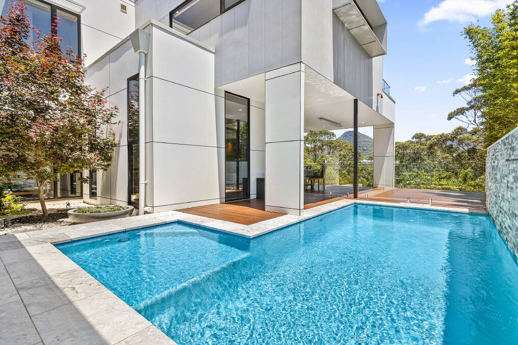 The ultimate designer residence in Figtree