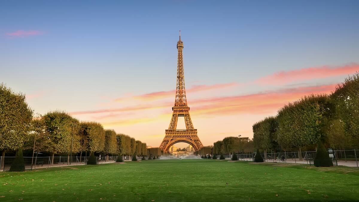 Landmarks: Europe is full of popular landmarks that people love to visit like the Eiffel Tower in France. 